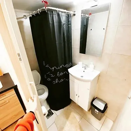 Velestinou Private Maisonette Athens